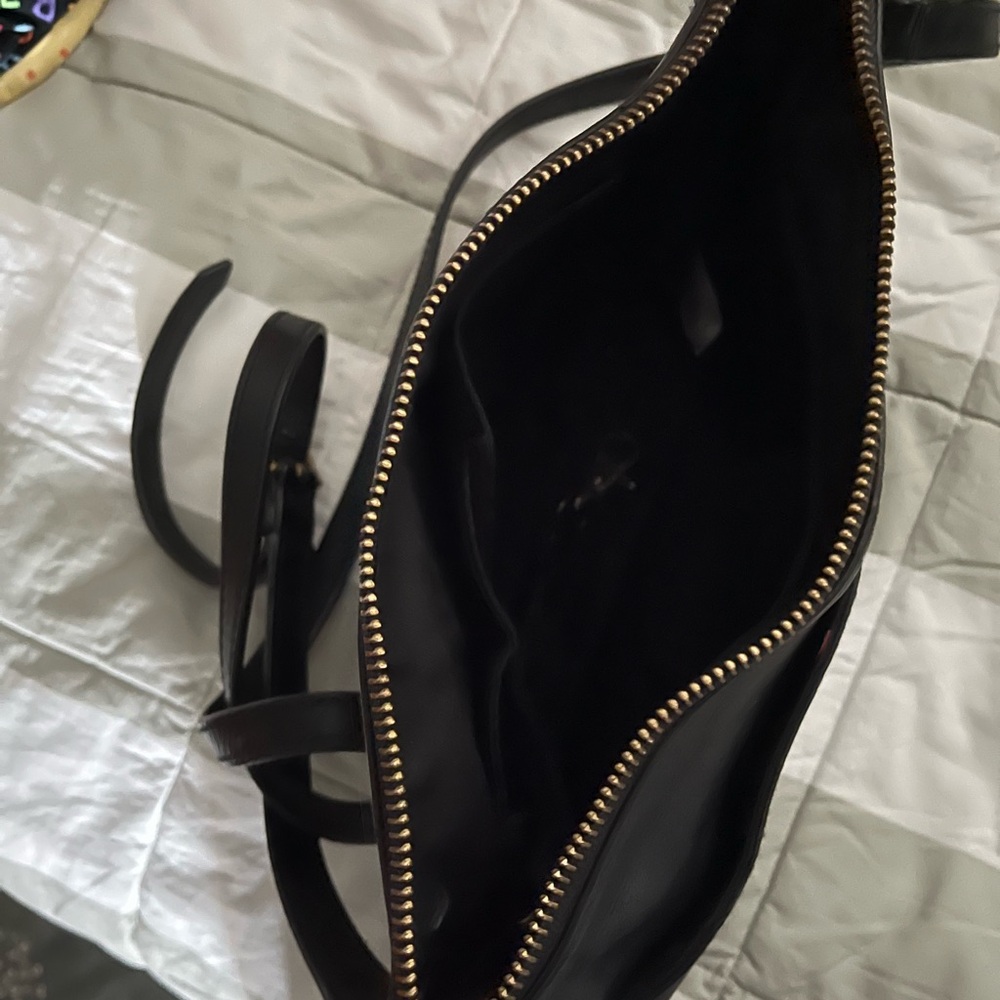 Fossil Black Leather Shoulder Bag - Picture 2 of 2